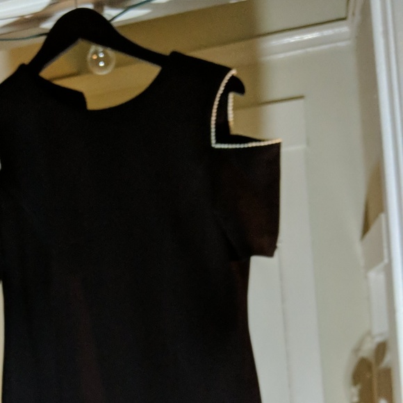 Meet your Posher, April - Picture 1 of 1